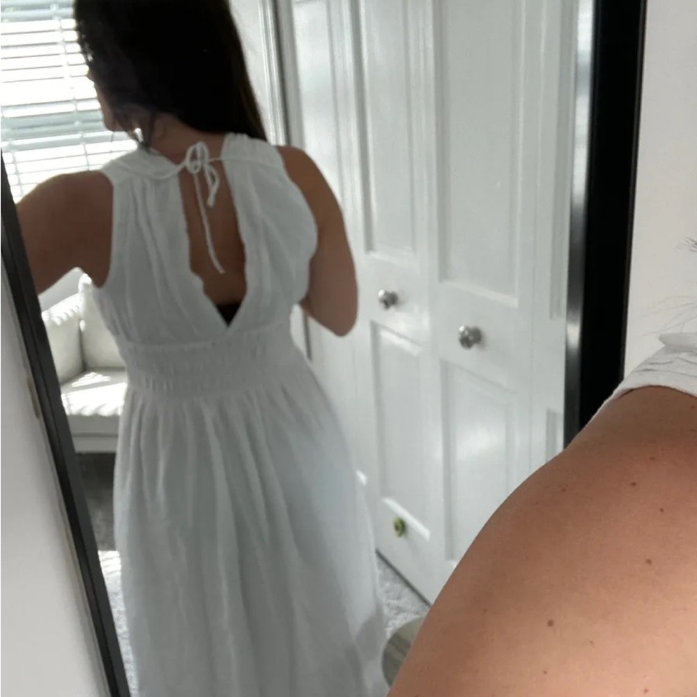 Abercrombie White Sleeveless Dress